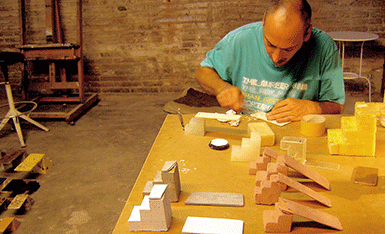 Jaume Font working in his plastic instalation Jump to the limits